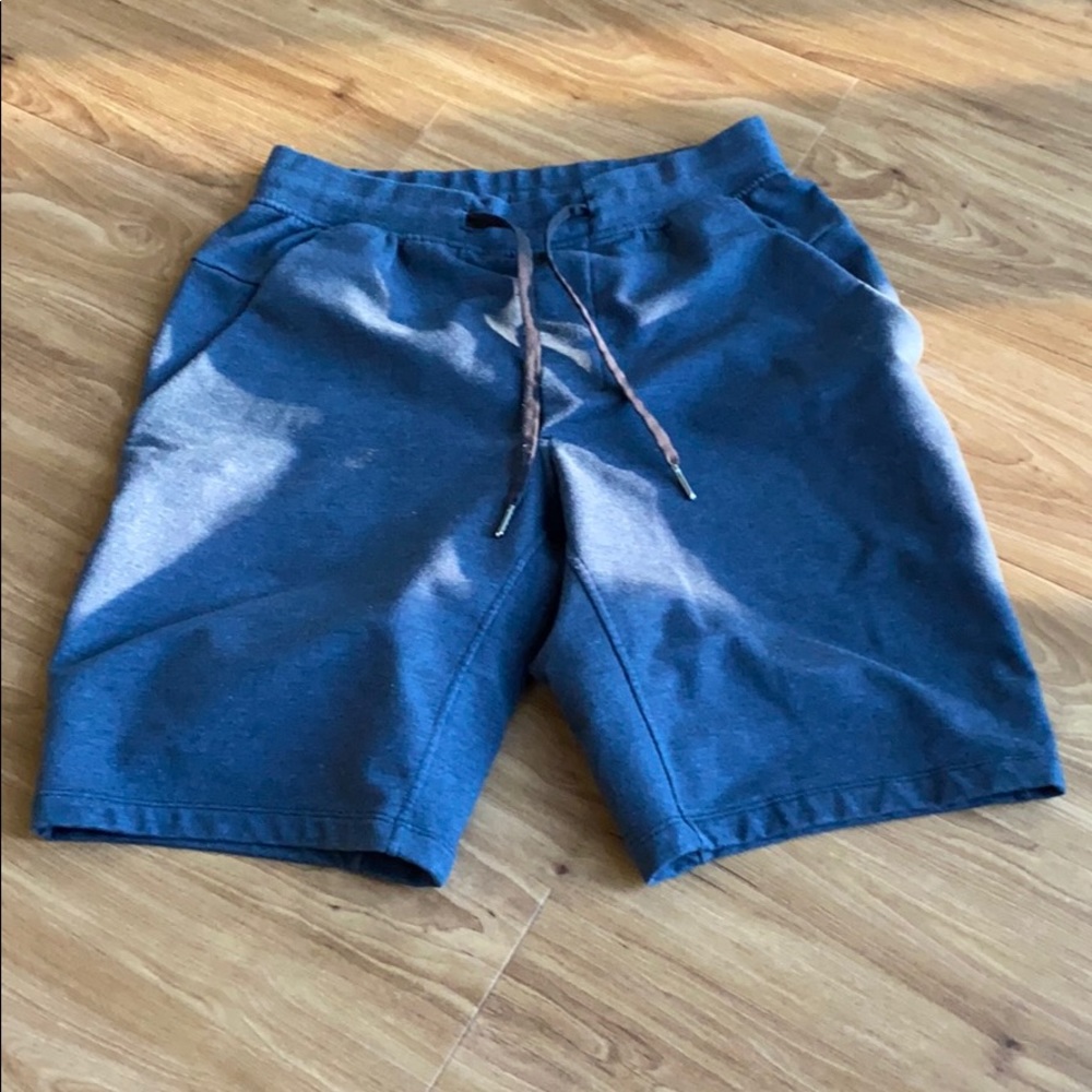 Lululemon shorts (city sweat)
